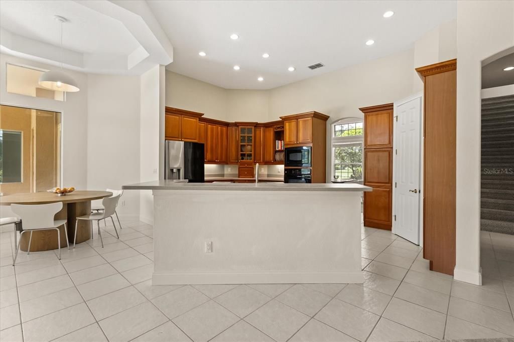 待售: $925,000 (4 贝兹, 4 浴室, 3499 平方英尺)