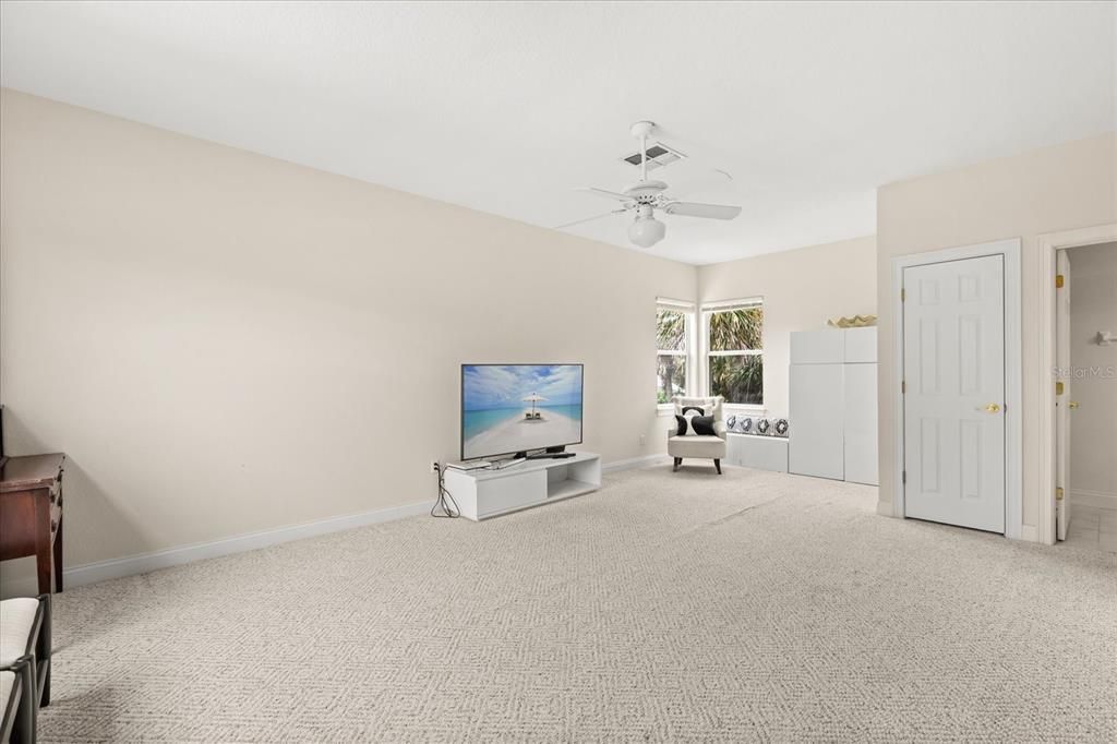 待售: $925,000 (4 贝兹, 4 浴室, 3499 平方英尺)