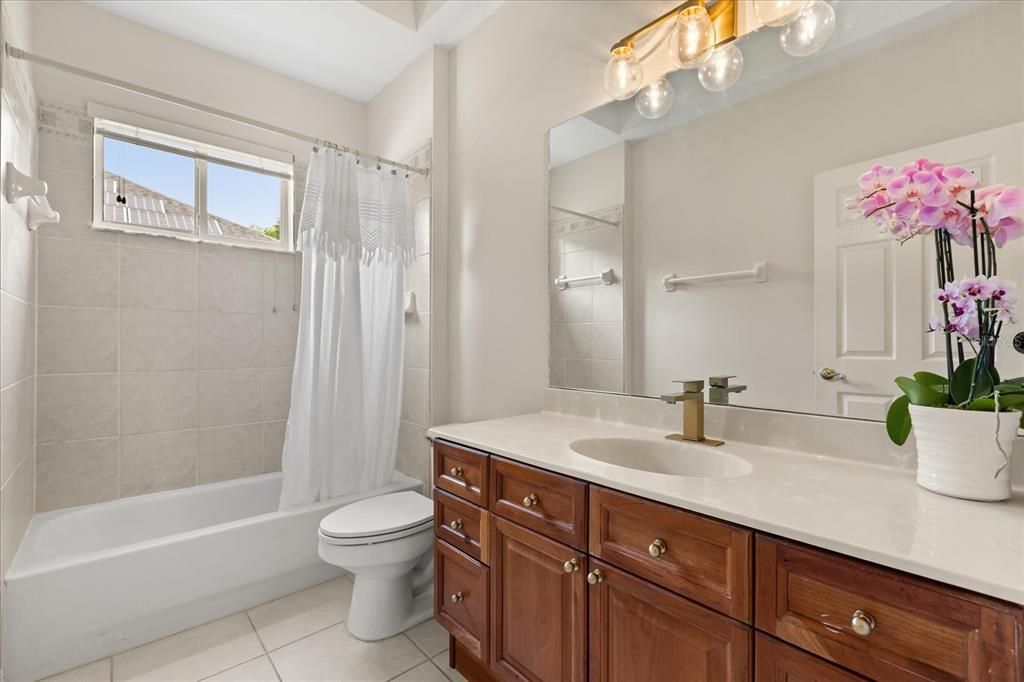 待售: $925,000 (4 贝兹, 4 浴室, 3499 平方英尺)