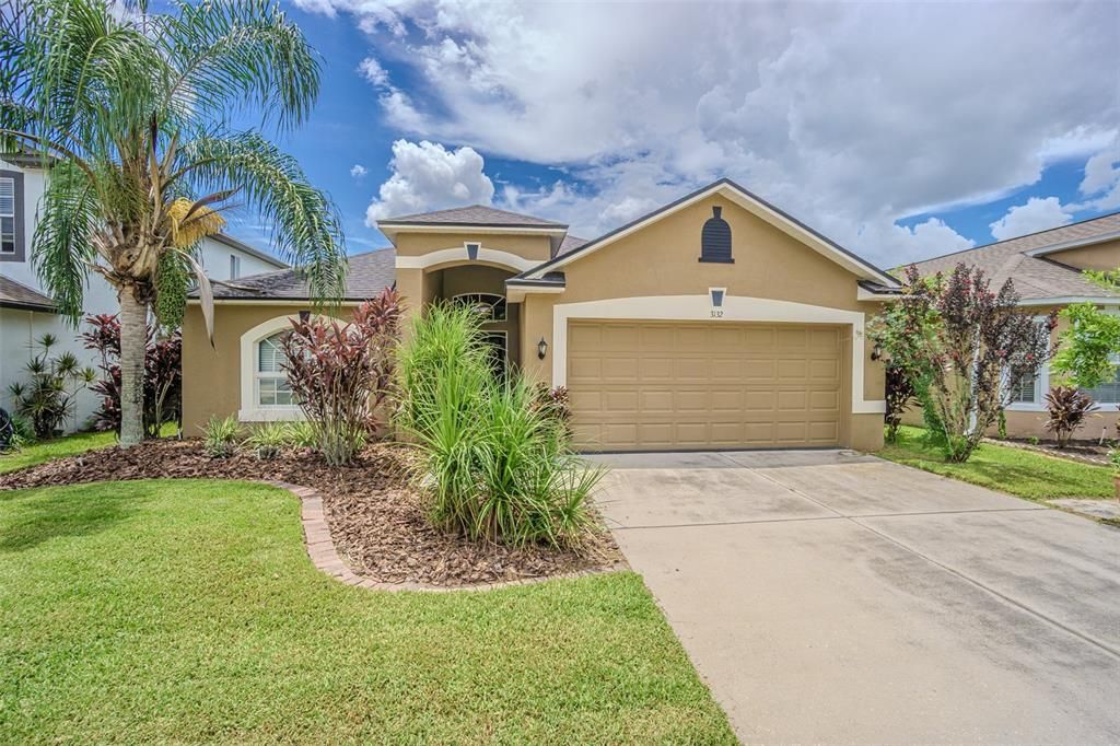 最近售出: $385,000 (3 贝兹, 2 浴室, 1640 平方英尺)