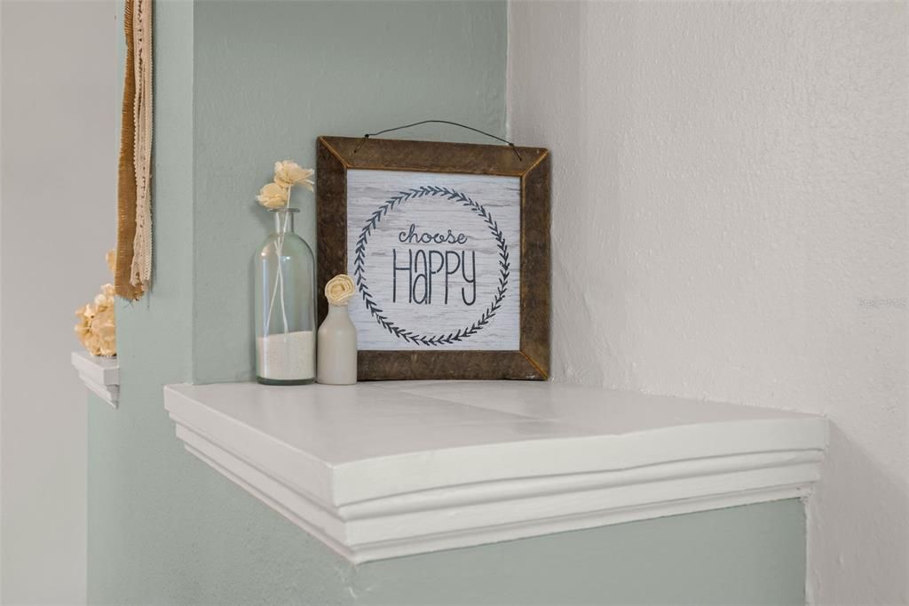 Active With Contract: $3,800 (3 beds, 2 baths, 1284 Square Feet)