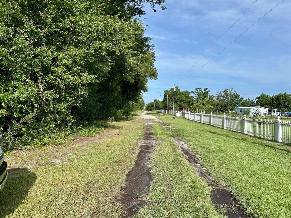 En Venta: $160,000 (5.01 acres)