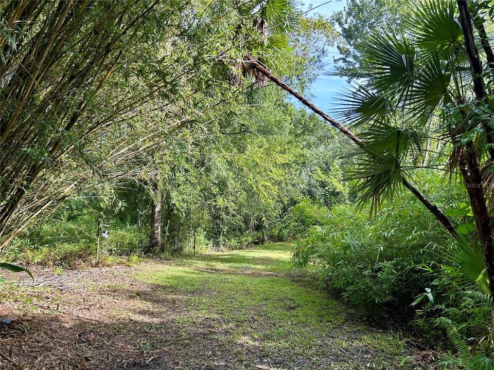 En Venta: $160,000 (5.01 acres)