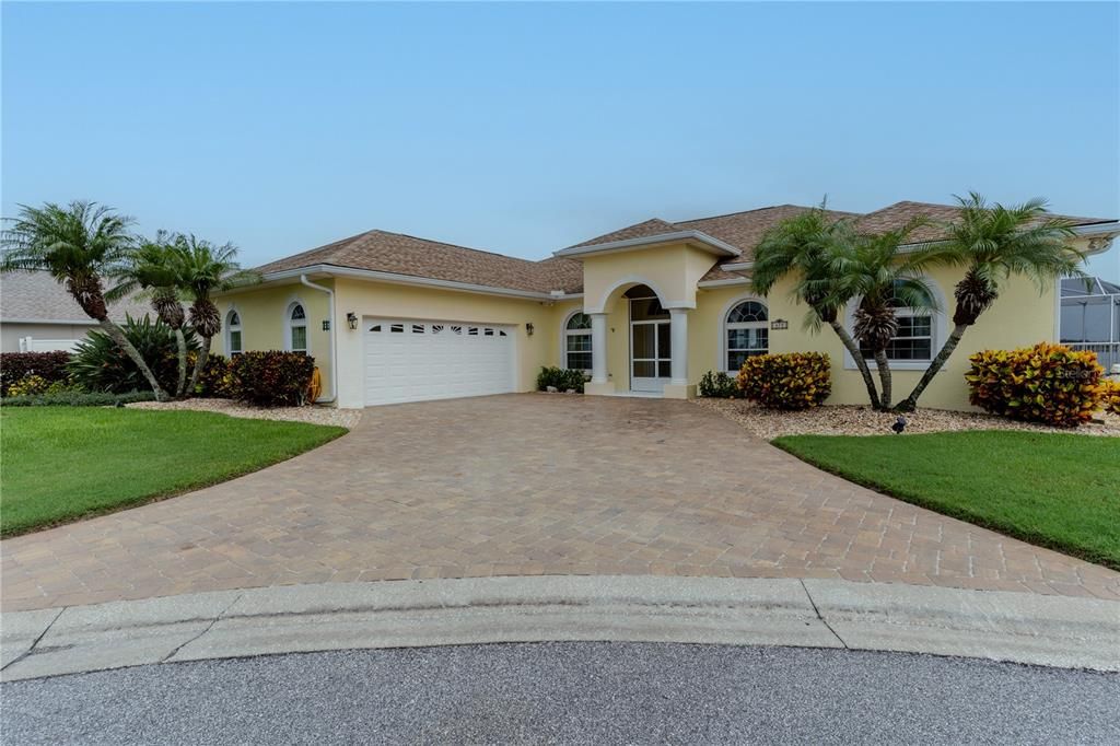 En Venta: $674,500 (4 camas, 2 baños, 2643 Pies cuadrados)