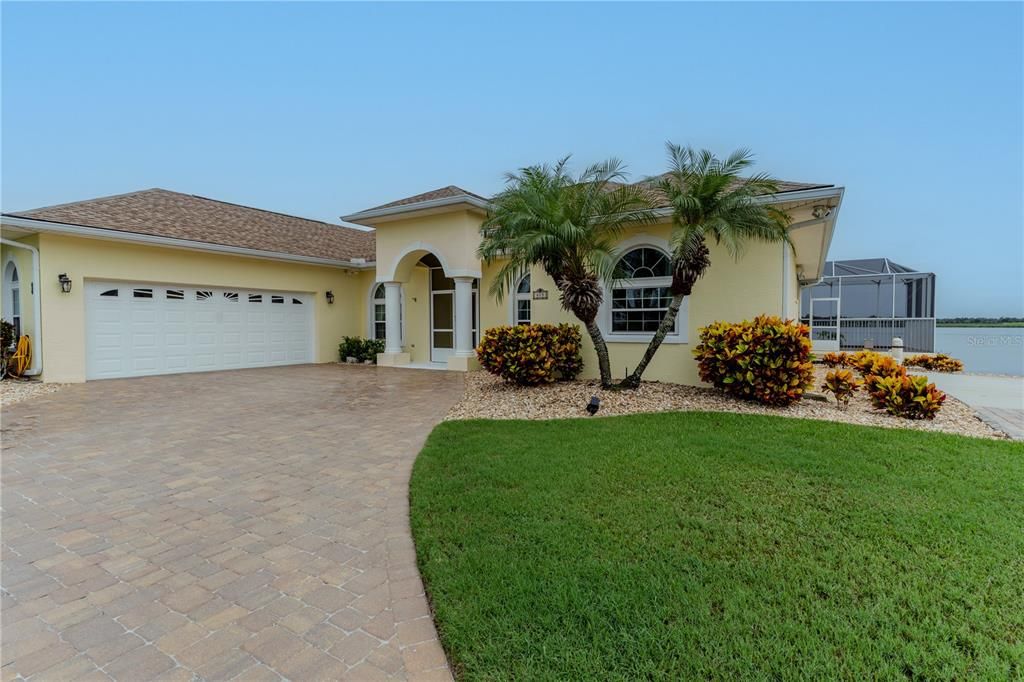 En Venta: $674,500 (4 camas, 2 baños, 2643 Pies cuadrados)