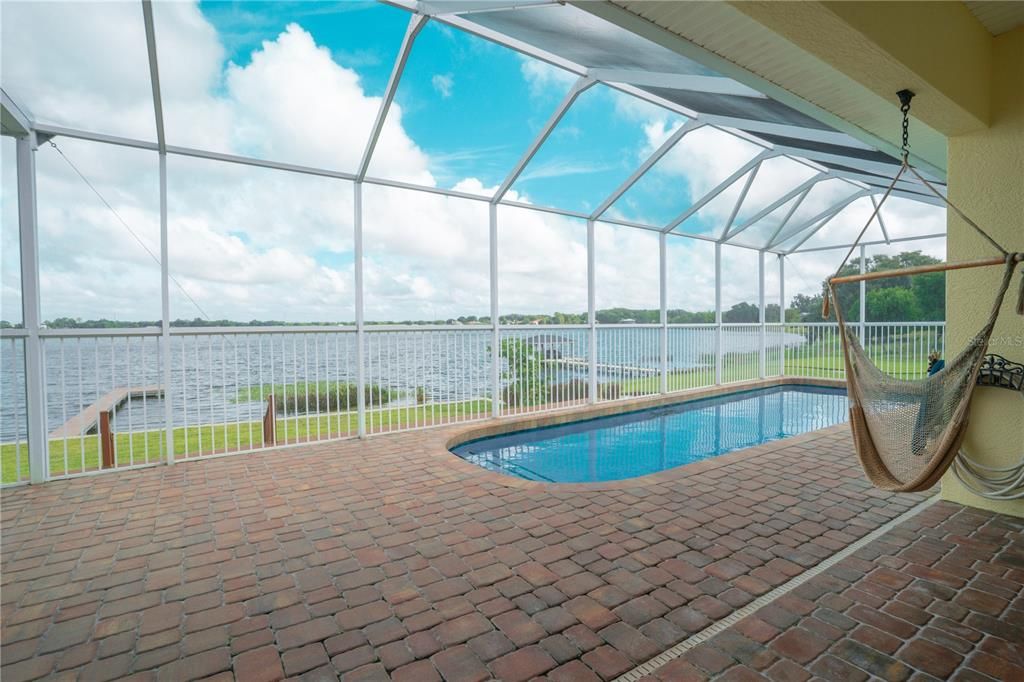 En Venta: $674,500 (4 camas, 2 baños, 2643 Pies cuadrados)