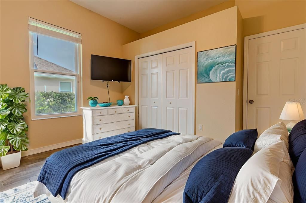 En Venta: $674,500 (4 camas, 2 baños, 2643 Pies cuadrados)