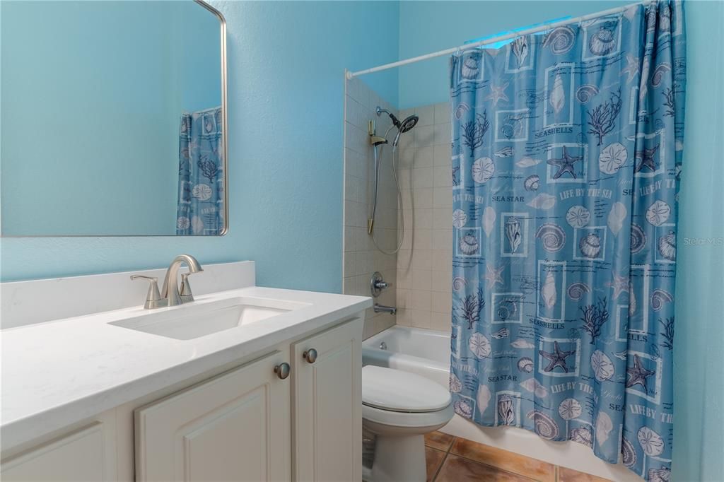 En Venta: $674,500 (4 camas, 2 baños, 2643 Pies cuadrados)