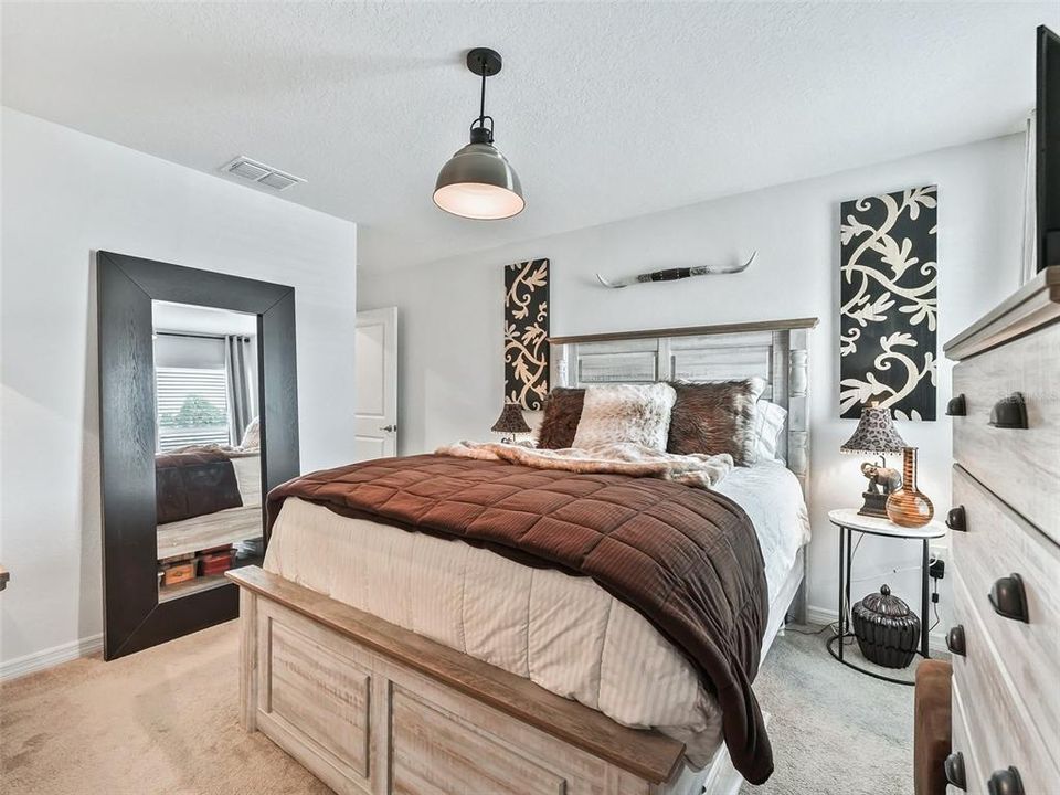 待售: $638,900 (4 贝兹, 4 浴室, 3878 平方英尺)