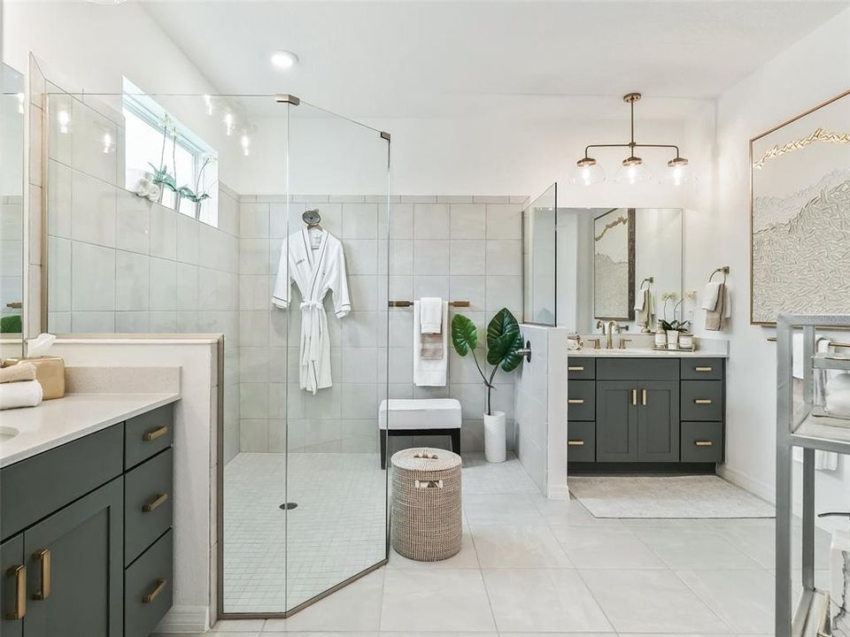 待售: $638,900 (4 贝兹, 4 浴室, 3878 平方英尺)