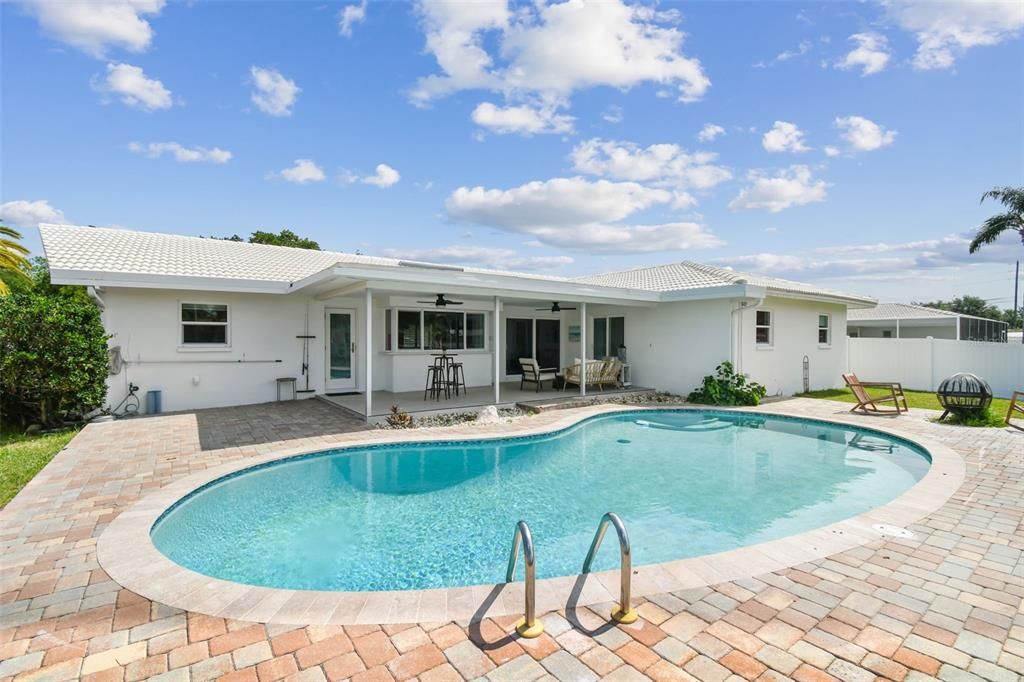 Active With Contract: $749,000 (4 beds, 2 baths, 1965 Square Feet)