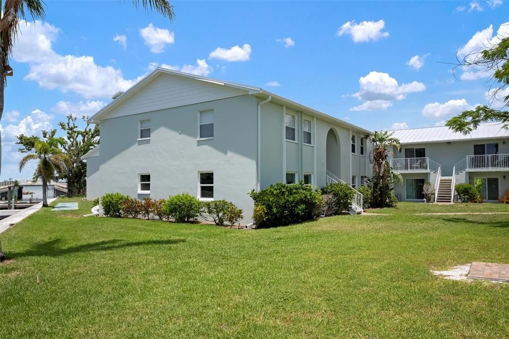 На продажу: $555,000 (2 спален, 1 ванн, 822 Квадратных фут)