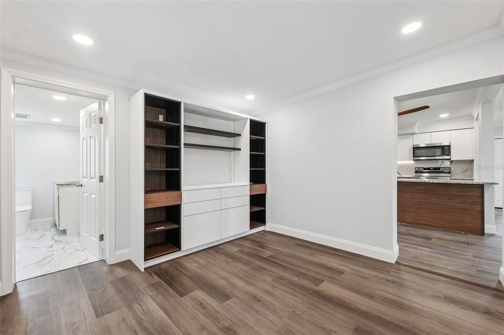 For Sale: $260,000 (4 beds, 2 baths, 1349 Square Feet)