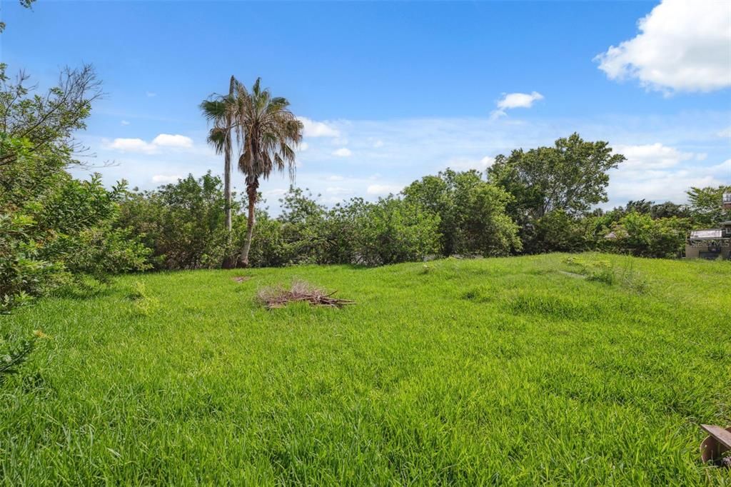 For Sale: $260,000 (4 beds, 2 baths, 1349 Square Feet)