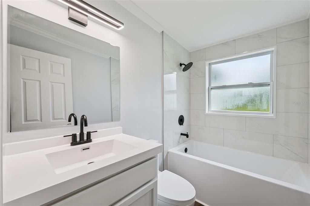 For Sale: $260,000 (4 beds, 2 baths, 1349 Square Feet)