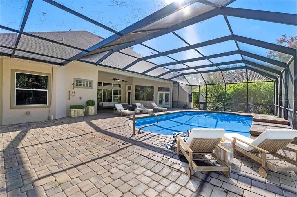 En Venta: $899,000 (5 camas, 4 baños, 4335 Pies cuadrados)