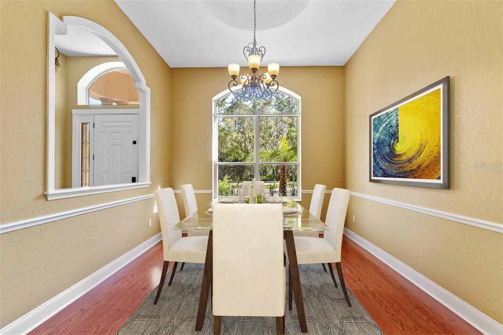 En Venta: $899,000 (5 camas, 4 baños, 4335 Pies cuadrados)