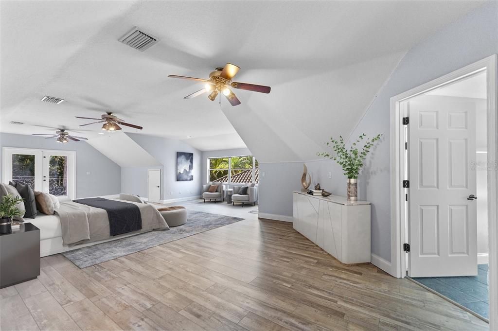 En Venta: $899,000 (5 camas, 4 baños, 4335 Pies cuadrados)