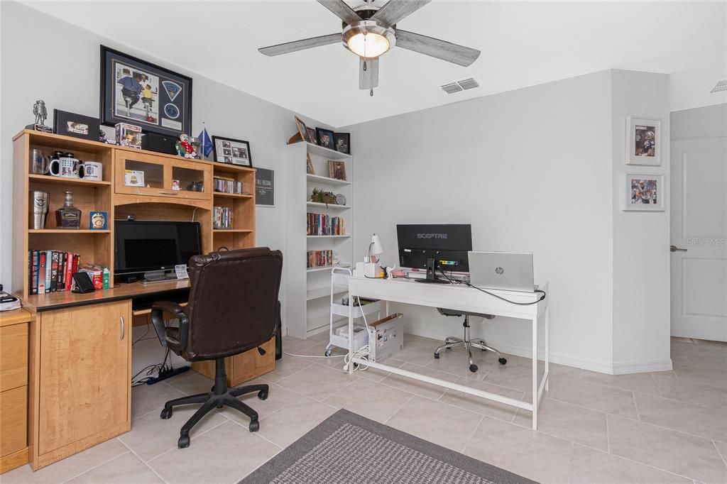 En Venta: $324,999 (4 camas, 2 baños, 1791 Pies cuadrados)