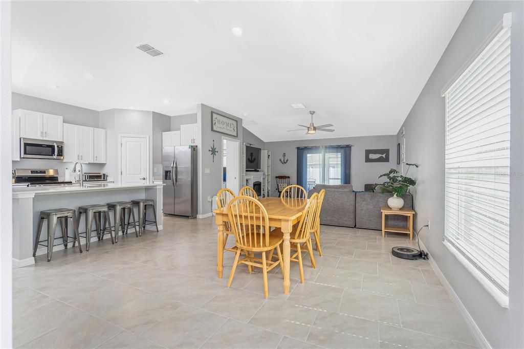 En Venta: $324,999 (4 camas, 2 baños, 1791 Pies cuadrados)