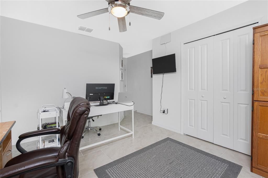 En Venta: $324,999 (4 camas, 2 baños, 1791 Pies cuadrados)