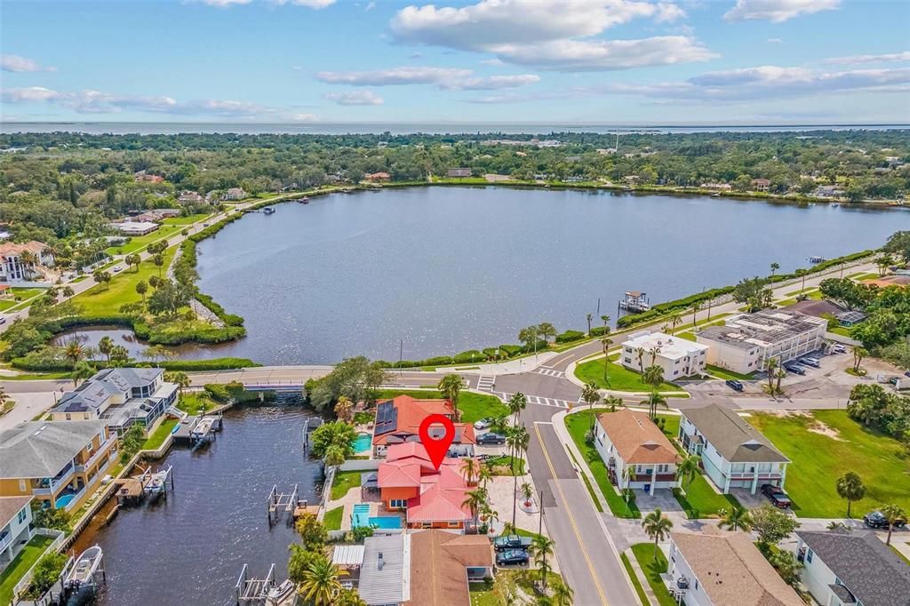 合同活跃: $699,000 (4 贝兹, 2 浴室, 2336 平方英尺)