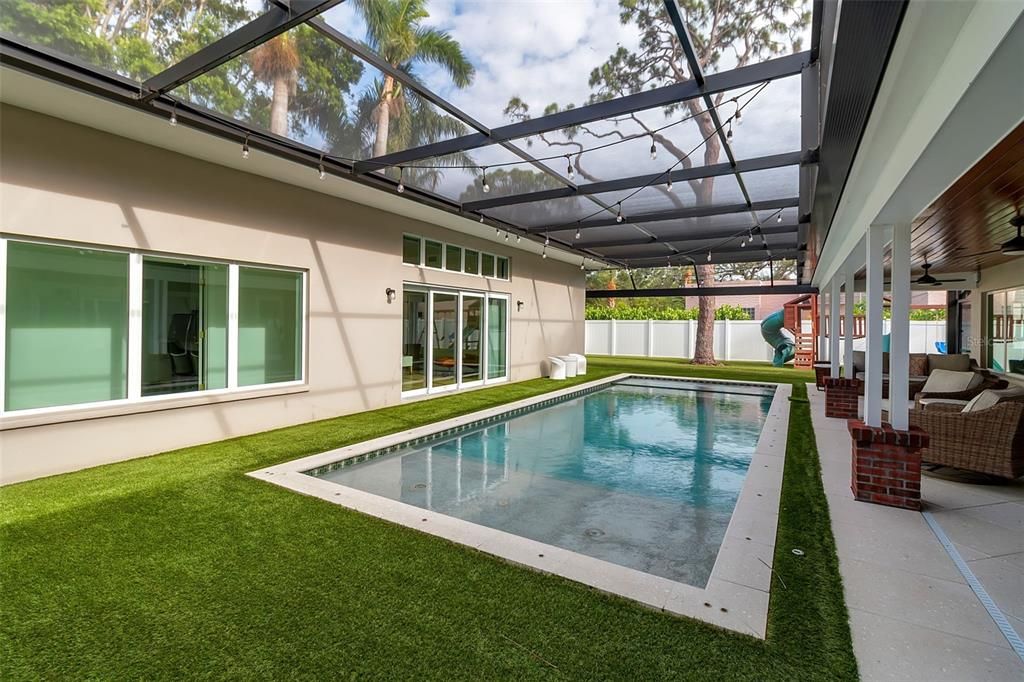 For Sale: $3,495,000 (5 beds, 4 baths, 4452 Square Feet)