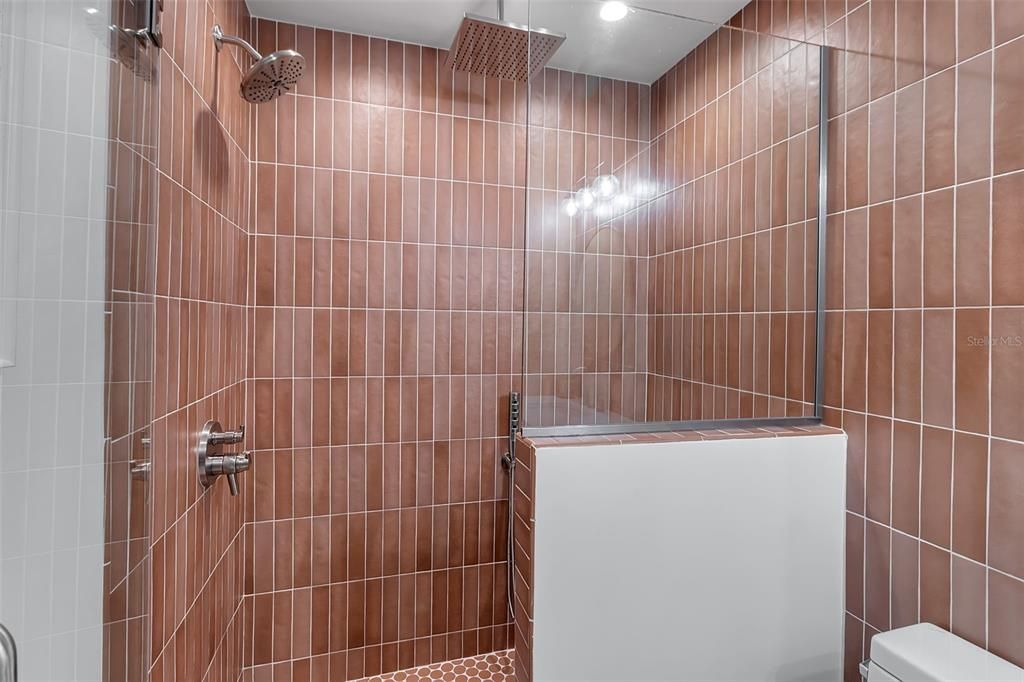 For Sale: $3,495,000 (5 beds, 4 baths, 4452 Square Feet)
