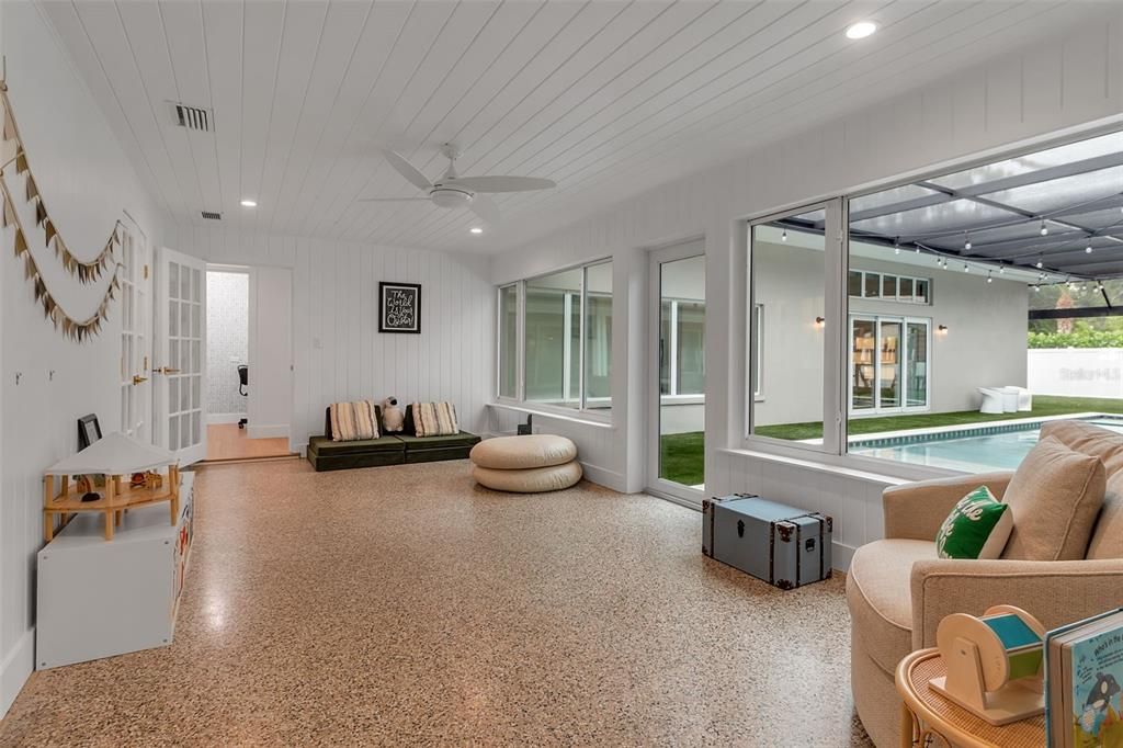 For Sale: $3,495,000 (5 beds, 4 baths, 4452 Square Feet)
