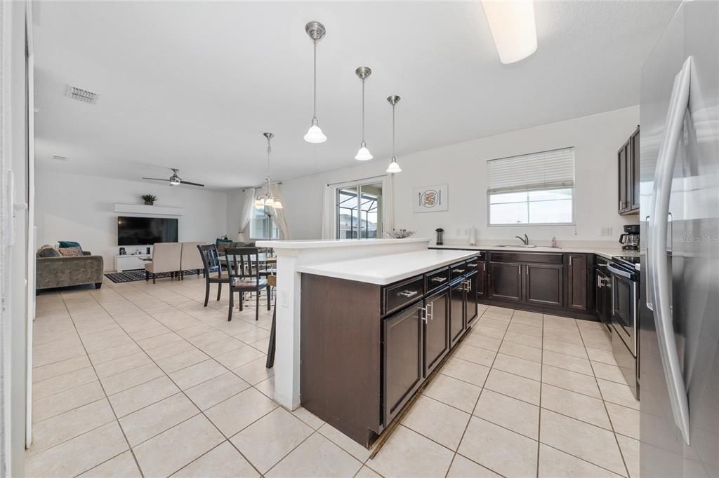 For Sale: $675,000 (7 beds, 4 baths, 3628 Square Feet)