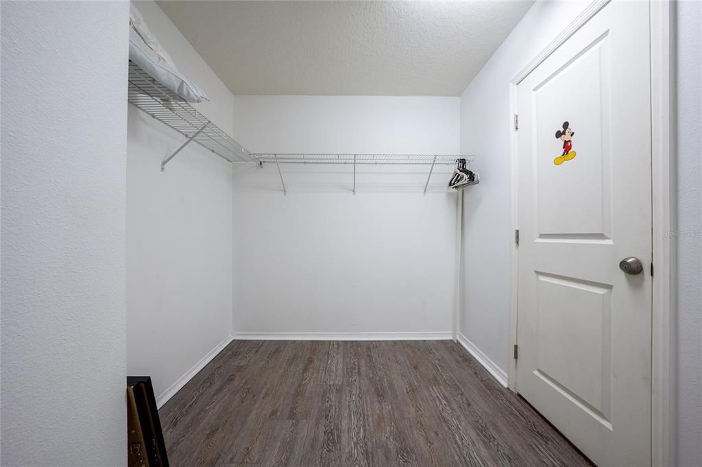 For Sale: $675,000 (7 beds, 4 baths, 3628 Square Feet)