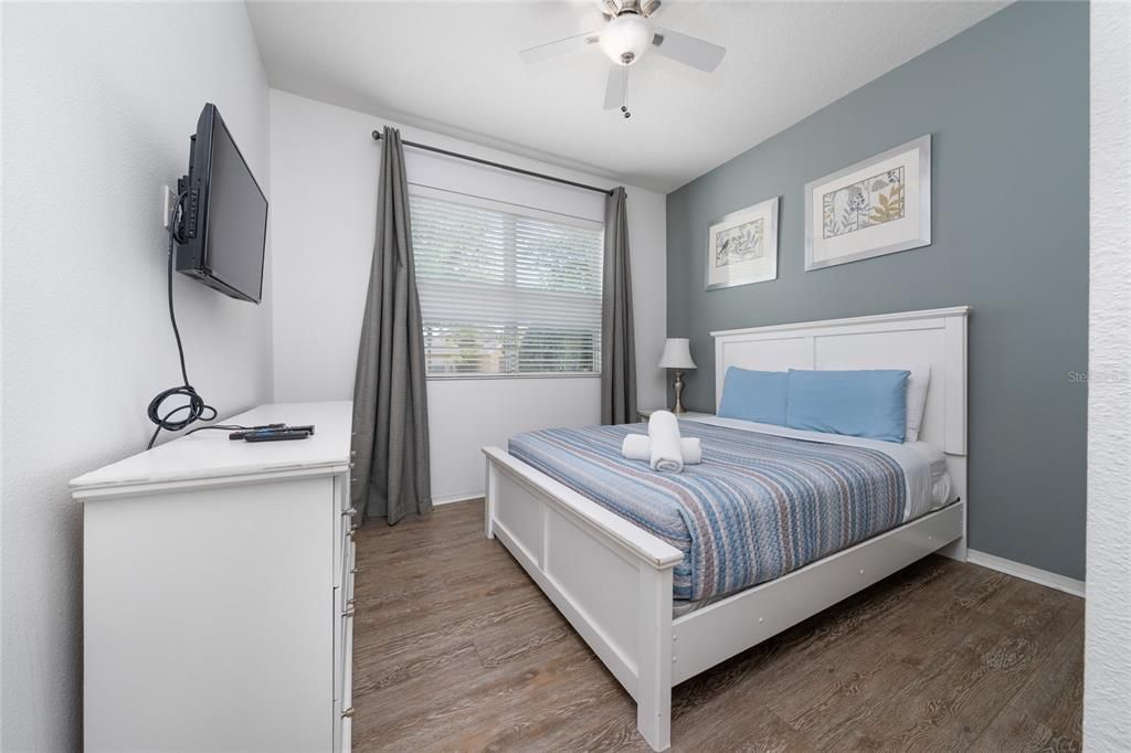 For Sale: $675,000 (7 beds, 4 baths, 3628 Square Feet)