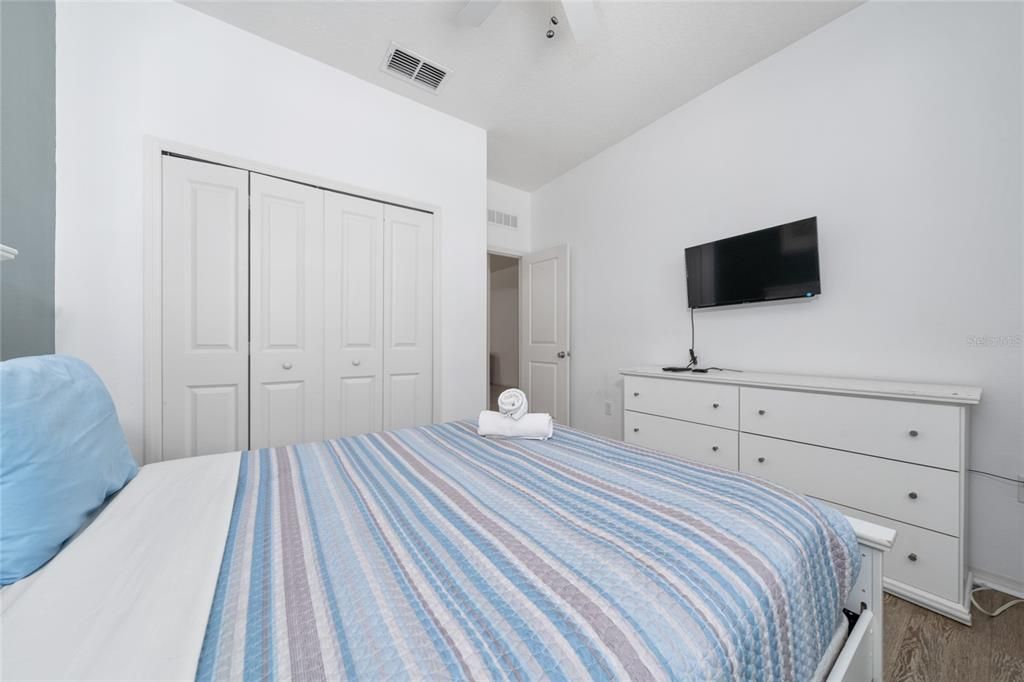 For Sale: $675,000 (7 beds, 4 baths, 3628 Square Feet)