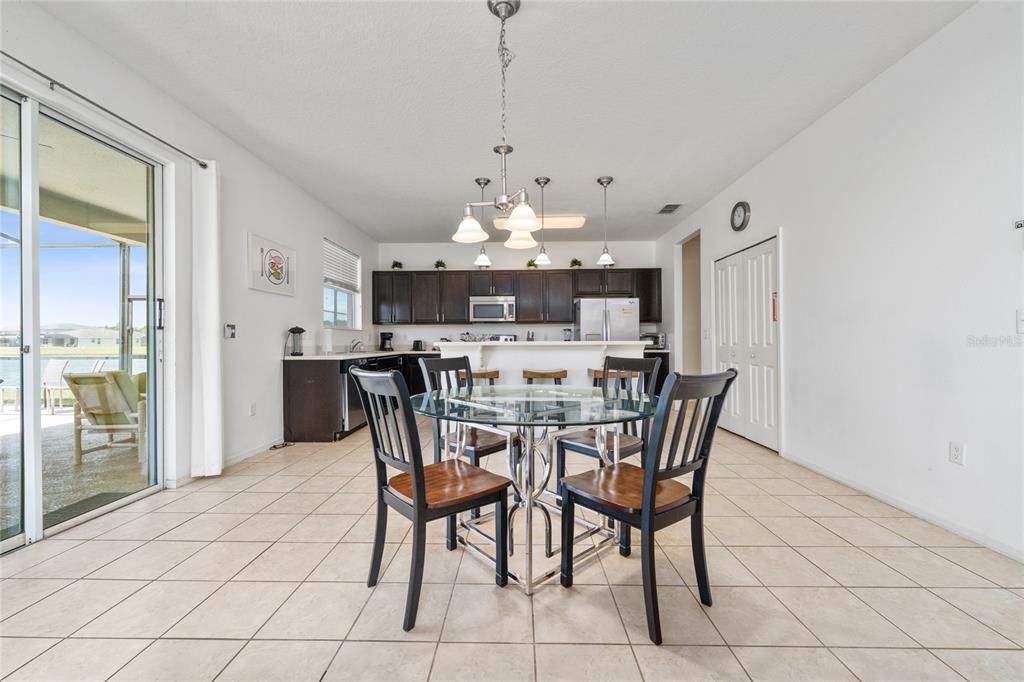 For Sale: $675,000 (7 beds, 4 baths, 3628 Square Feet)