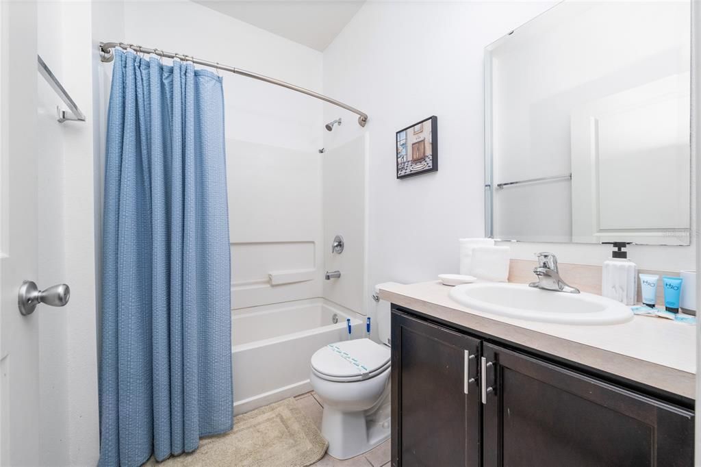 For Sale: $675,000 (7 beds, 4 baths, 3628 Square Feet)
