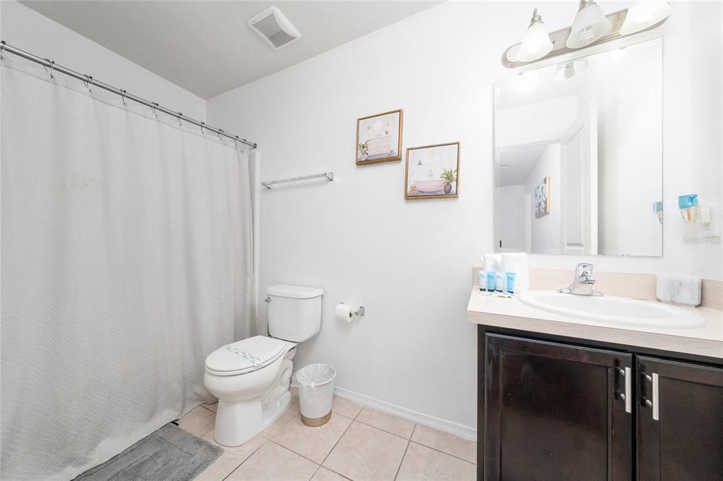 For Sale: $675,000 (7 beds, 4 baths, 3628 Square Feet)