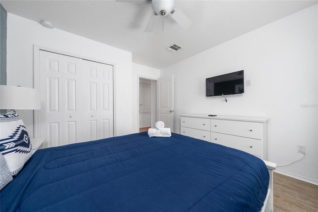 For Sale: $675,000 (7 beds, 4 baths, 3628 Square Feet)