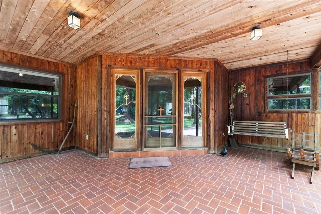 En Venta: $1,399,999 (4 camas, 2 baños, 3252 Pies cuadrados)