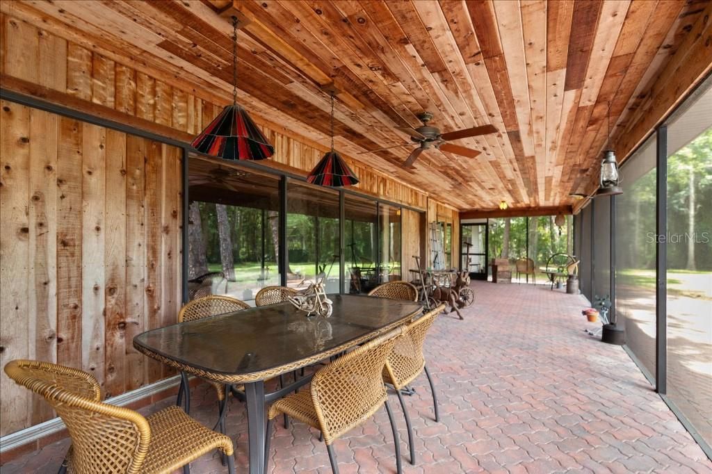 En Venta: $1,399,999 (4 camas, 2 baños, 3252 Pies cuadrados)