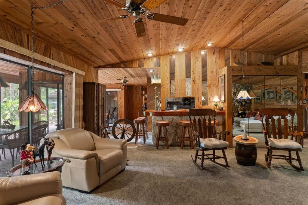 En Venta: $1,399,999 (4 camas, 2 baños, 3252 Pies cuadrados)