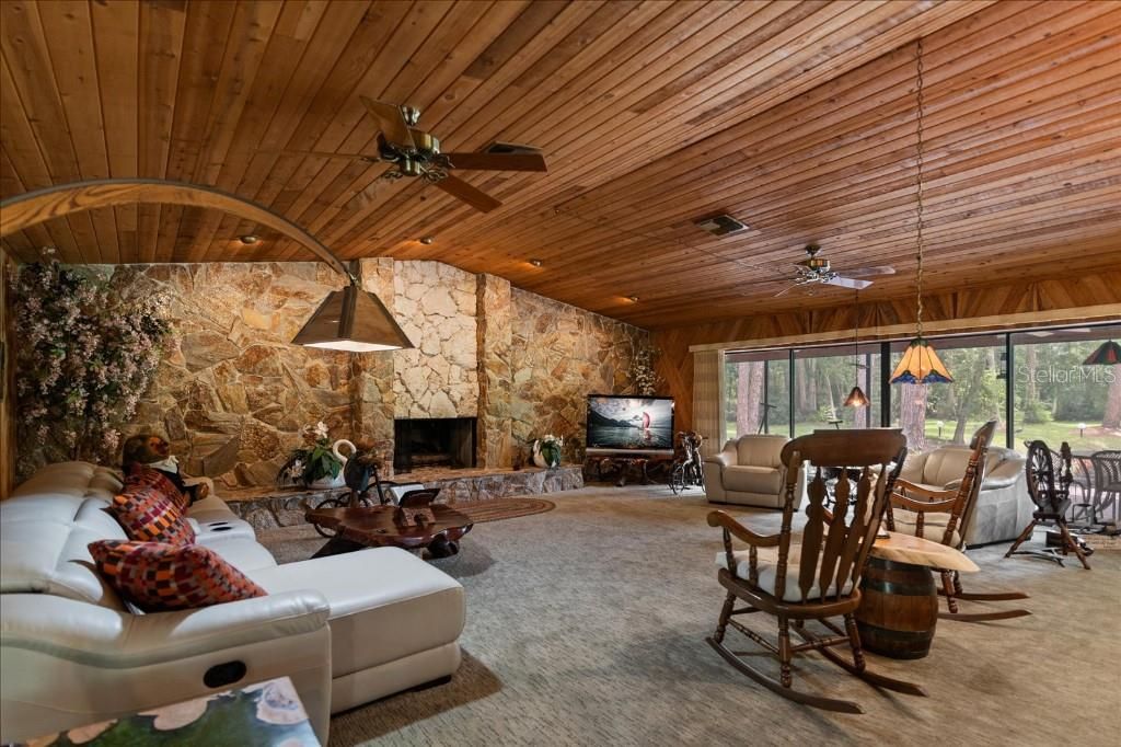 En Venta: $1,399,999 (4 camas, 2 baños, 3252 Pies cuadrados)