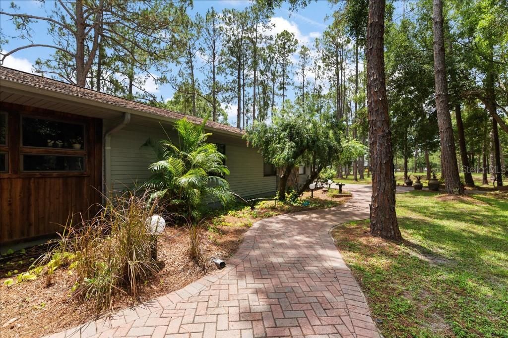 En Venta: $1,399,999 (4 camas, 2 baños, 3252 Pies cuadrados)