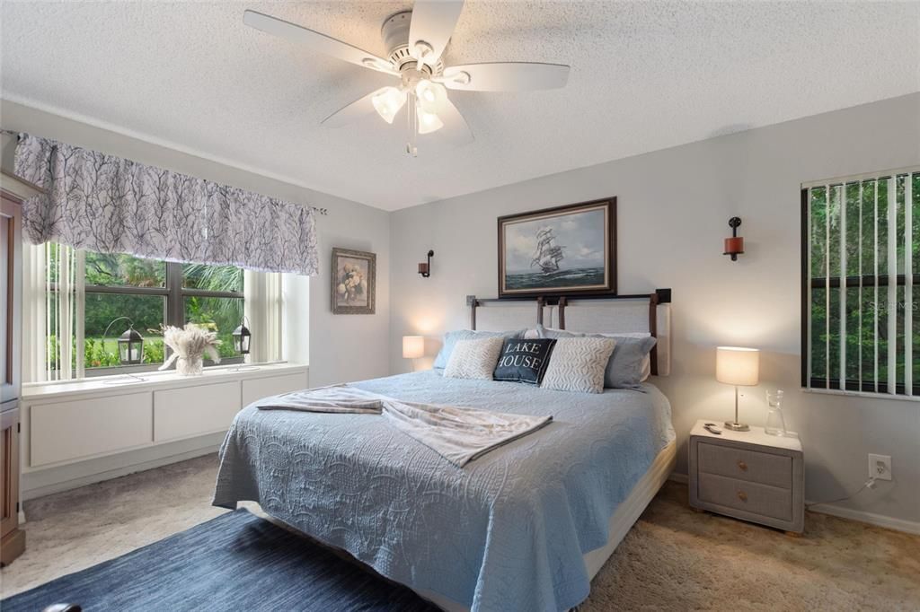 На продажу: $490,000 (3 спален, 2 ванн, 1936 Квадратных фут)