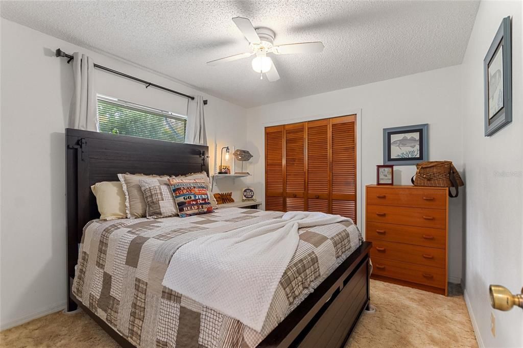 На продажу: $490,000 (3 спален, 2 ванн, 1936 Квадратных фут)