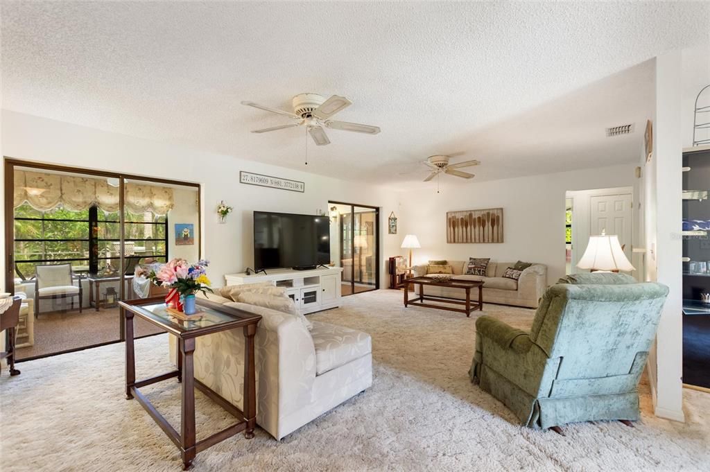 На продажу: $490,000 (3 спален, 2 ванн, 1936 Квадратных фут)