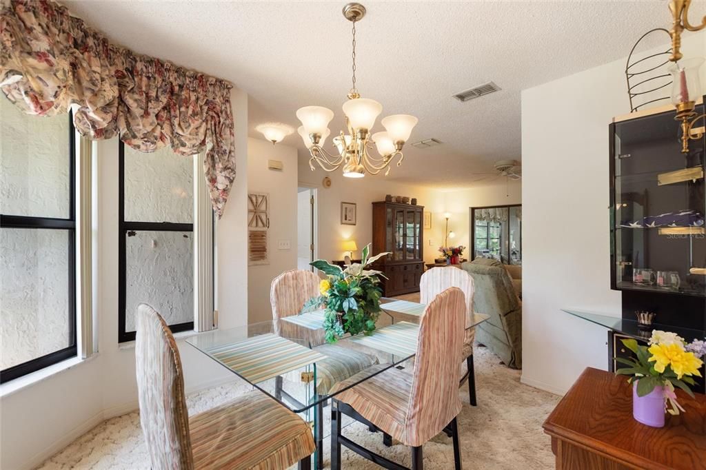 На продажу: $490,000 (3 спален, 2 ванн, 1936 Квадратных фут)