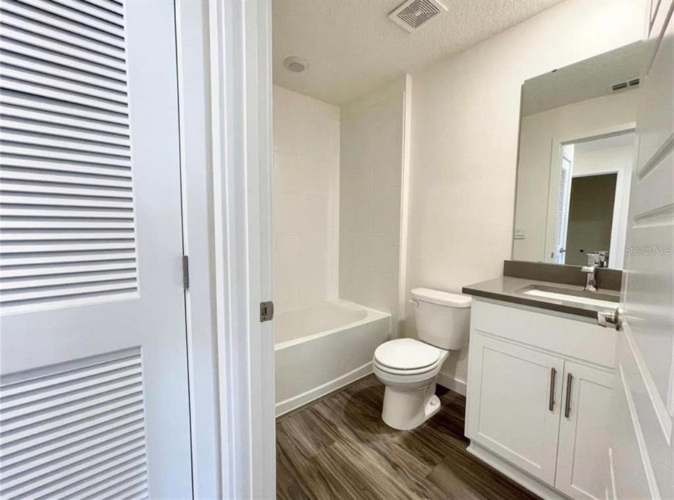 待售: $385,000 (3 贝兹, 2 浴室, 1488 平方英尺)