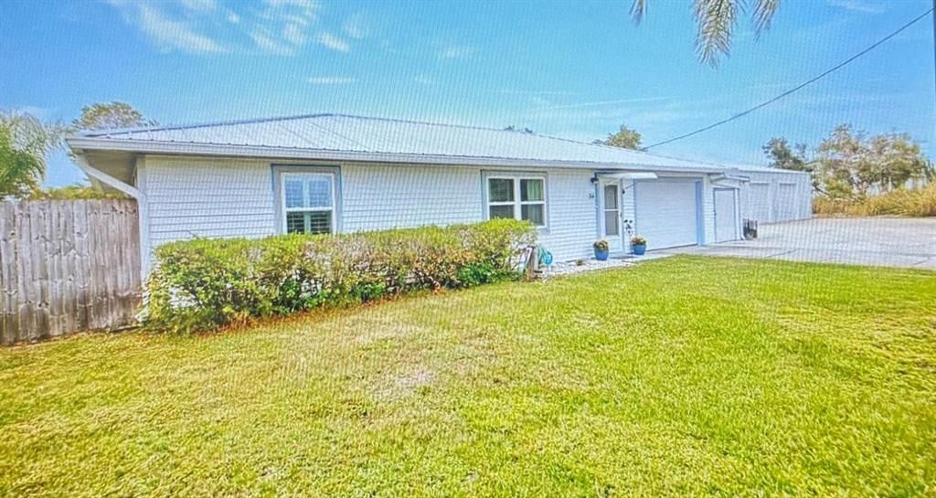 Recently Sold: $285,000 (2 beds, 2 baths, 2158 Square Feet)