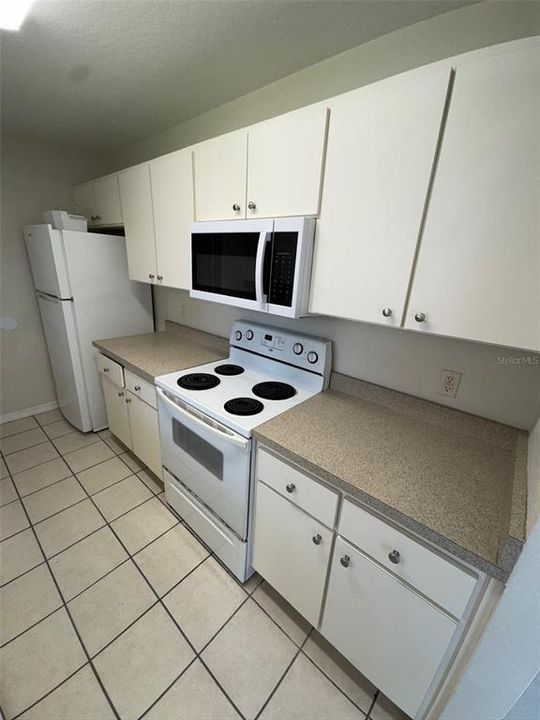 For Rent: $1,474 (3 beds, 2 baths, 1000 Square Feet)