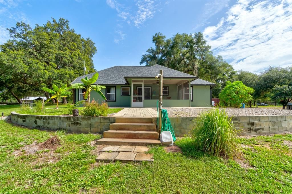 Под контрактом: $475,000 (3 спален, 2 ванн, 1362 Квадратных фут)